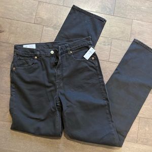 Women’s mid rise 90’s jean